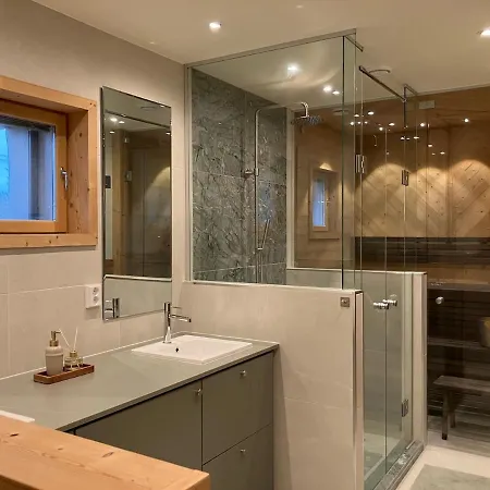 Tundra בקתה רוקה